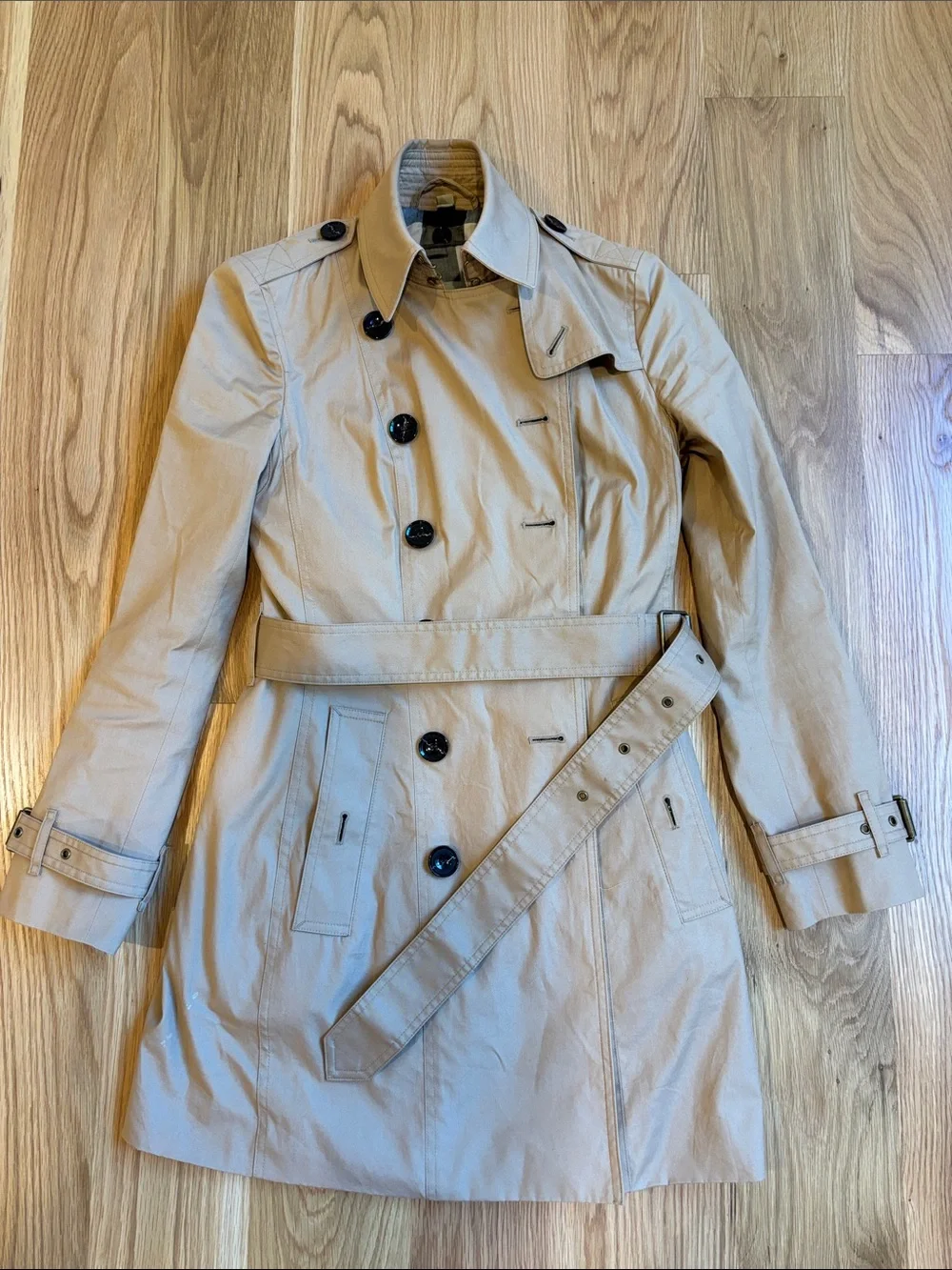 Burberry Tan Double-Breasted Trench Coat with Detachable Hood - Picture 13 of 13
